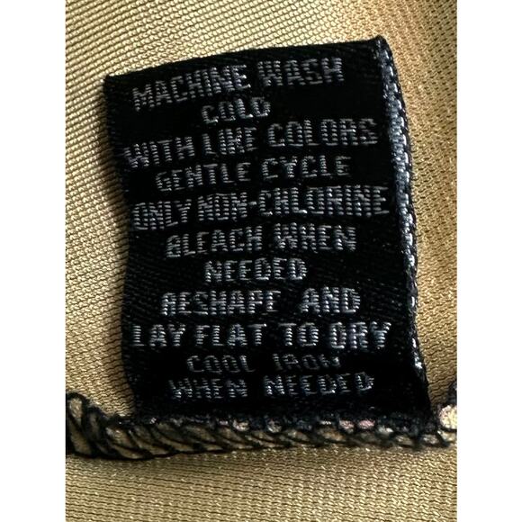 Intro. Black Floral Velvet Stretchy Long Sleeves Tunic Top Women's Plus Size 2X - Picture 8 of 9